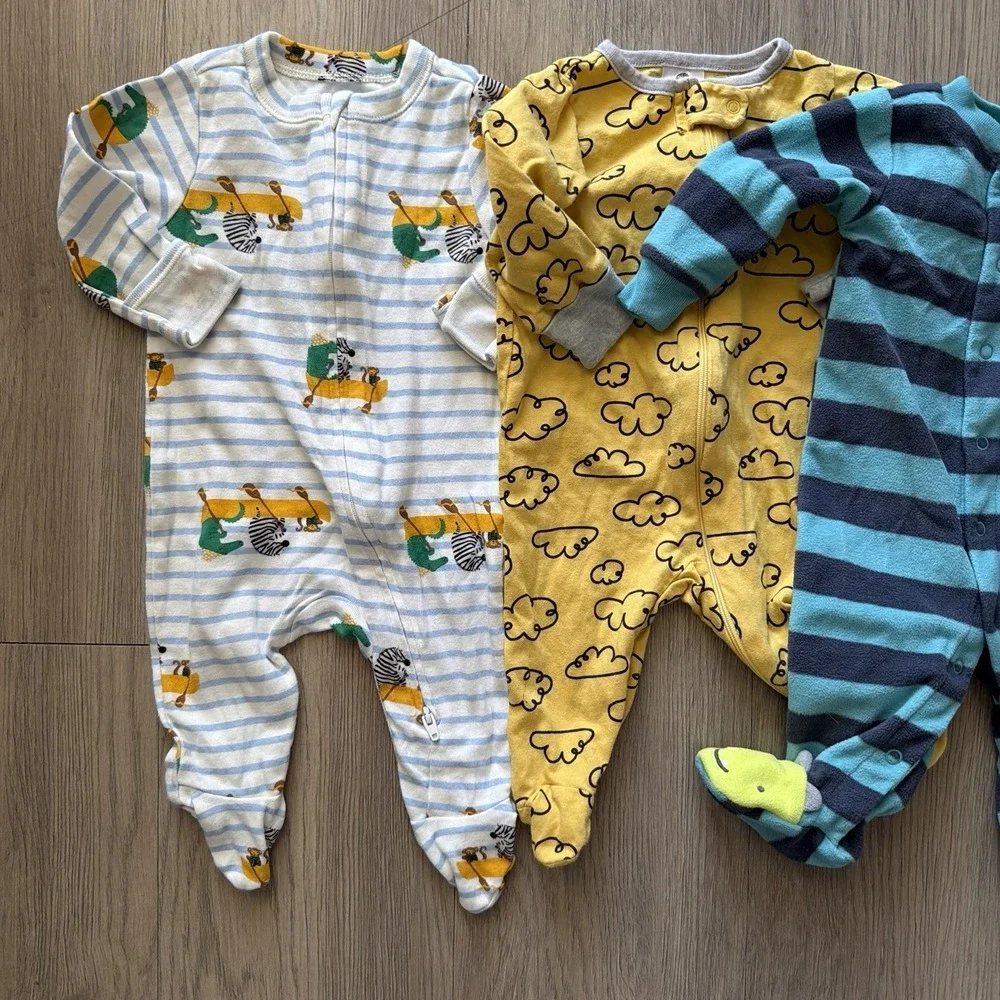 Carter's Assorted Brand Lot Of 11 Newborn NB 0-3 Boys Clothes Sleepers Bodysuits